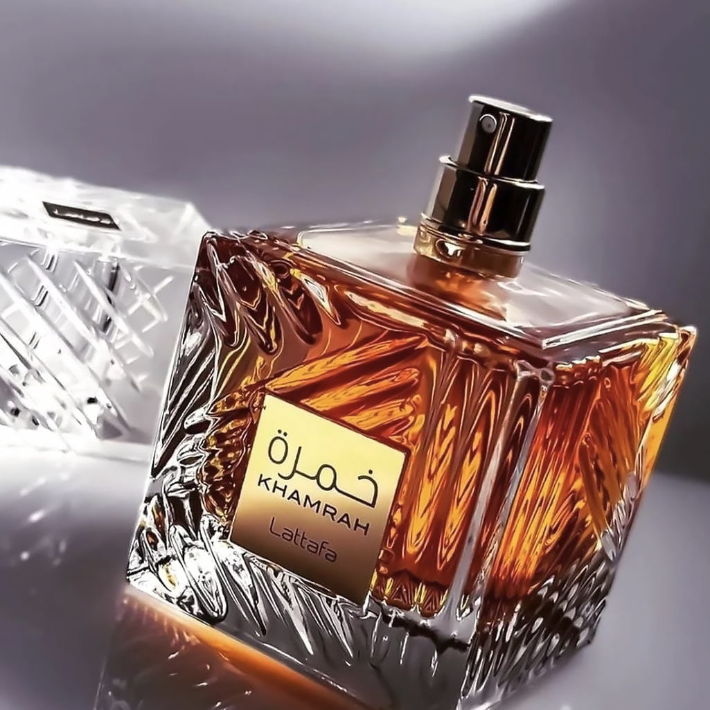 Lattafa Khamrah Eau de Parfum – Luxurious Amber Scent with Cinnamon and Vanilla Notes