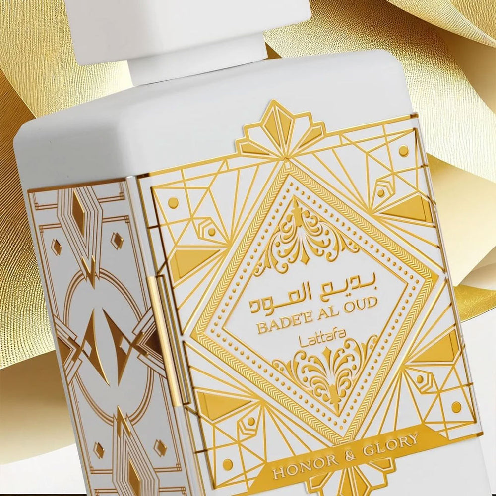 
                  
                    Lattafa Badee Al Oud Honor & Glory unisex Eau de Parfum with sweet, spicy and woody notes.
                  
                